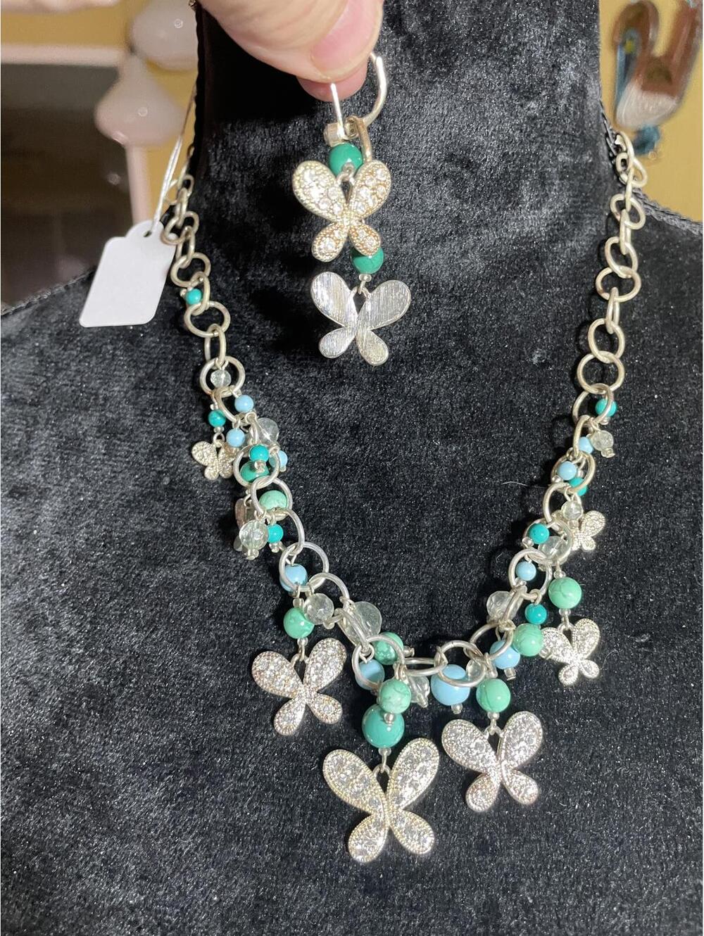 JLO Stunning Butterfly Pendant Jewelry Set - Necklace and Earrings